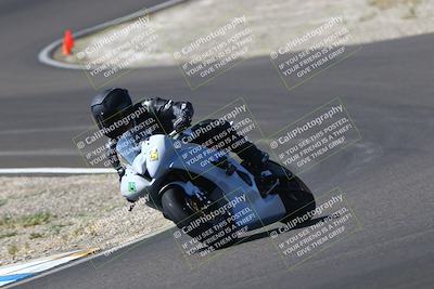 media/Sep-21-2025-TrackDaz (Sun) [[277c75b276]]/C Group/1140pm (Turn 3)/